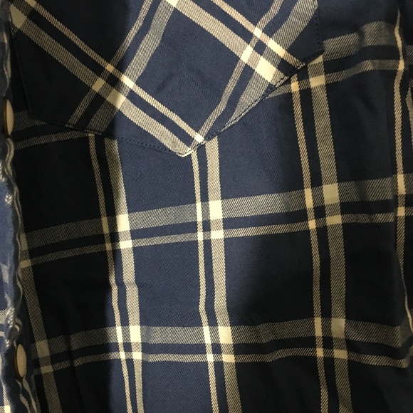 //levis flannel// - Picture 3 of 3